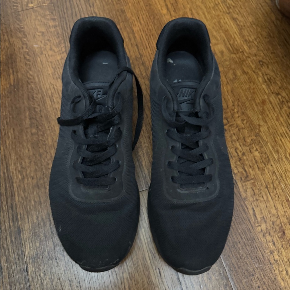 Nike. Size 10.5. Barely worn. Perfect for service industry